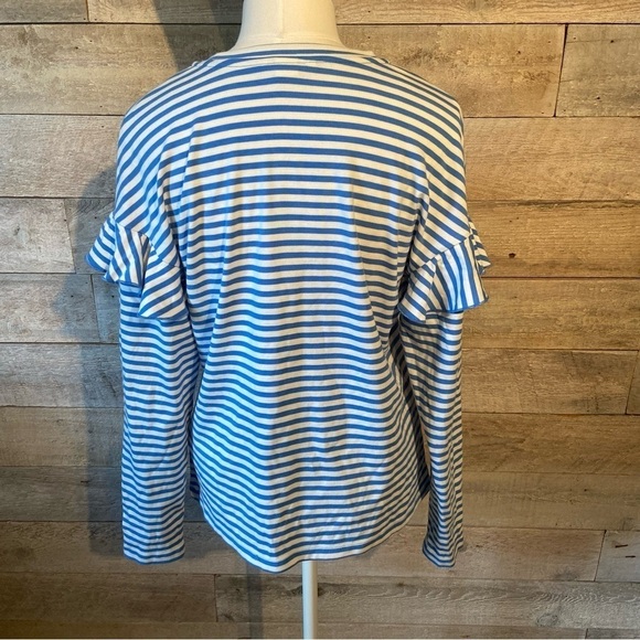 🛍️3/$30 H&M women’s  striped ruffled long sleeved shirt in size medium - Picture 3 of 15